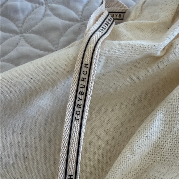 Tory Burch Natural Canvas Dust Bag with Logo Strap - Picture 2 of 3